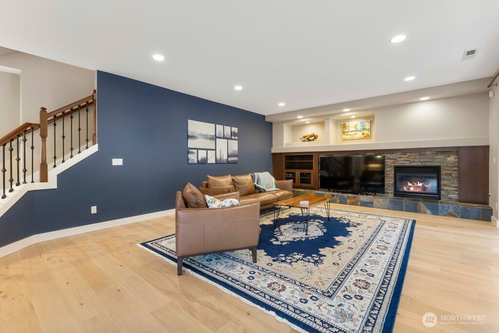 8103 172nd Ave. E