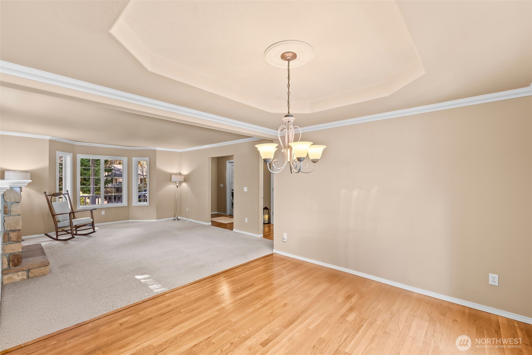 2016 Golden Maples Court NW