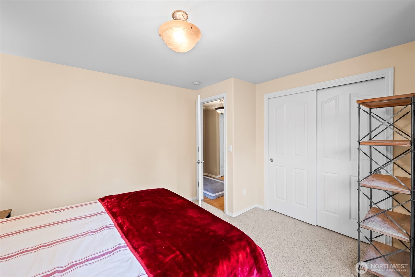 2016 Golden Maples Court NW