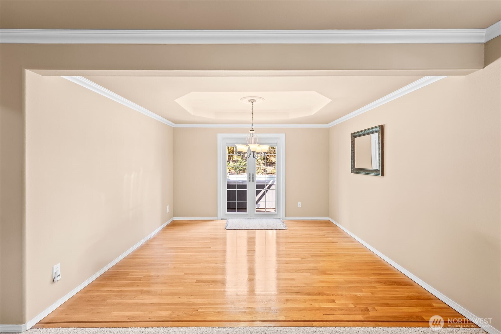 2016 Golden Maples Court NW