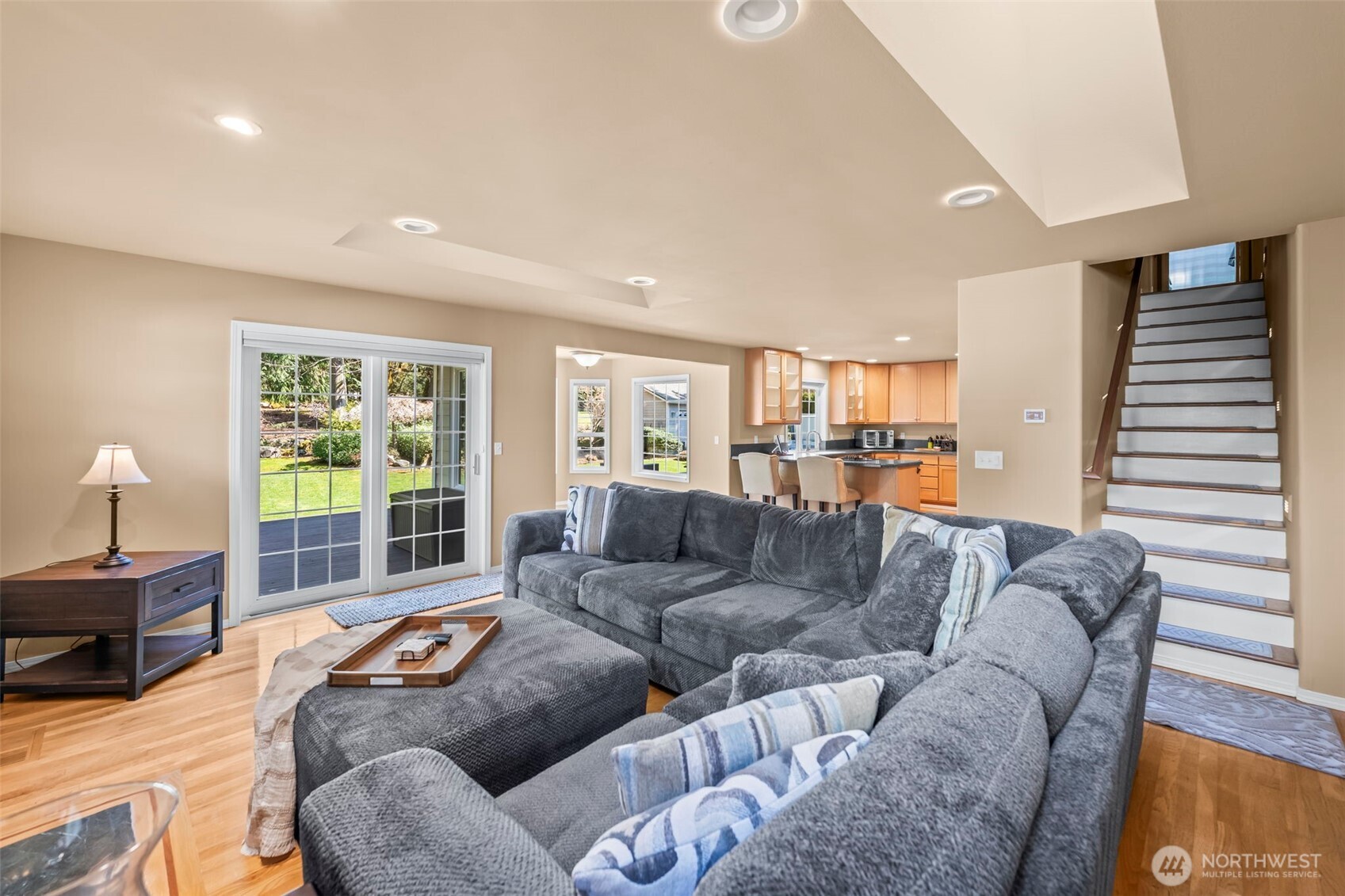 2016 Golden Maples Court NW