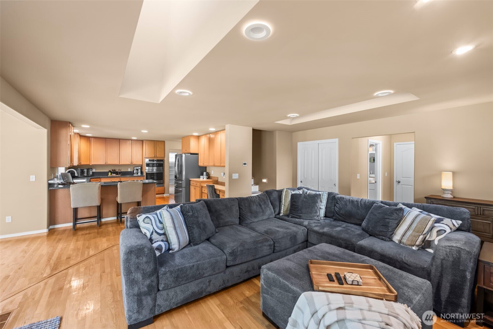 2016 Golden Maples Court NW