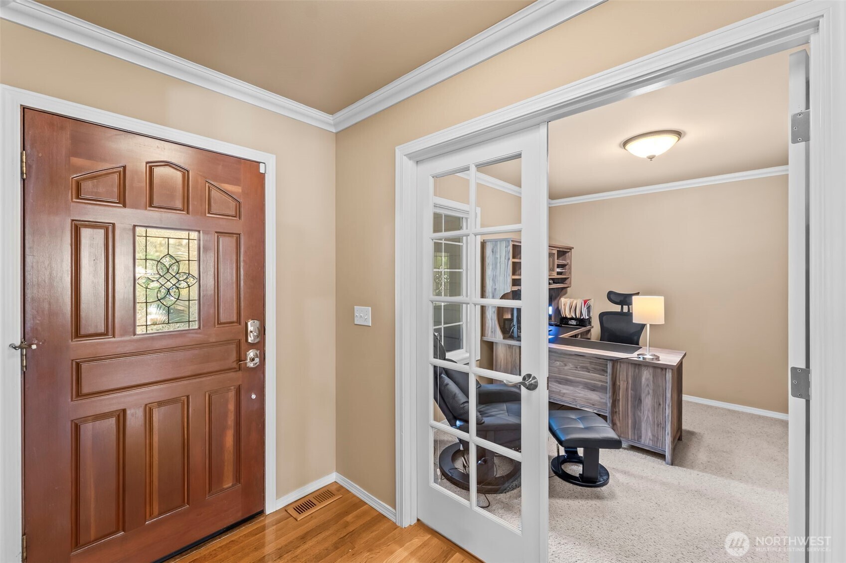 2016 Golden Maples Court NW