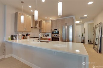 4907 Main Street Unit: 312