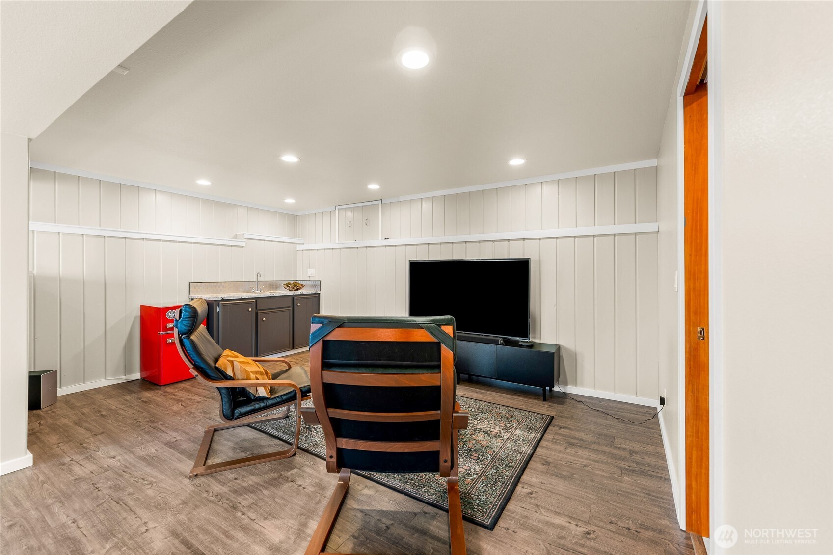 18110 85th Street E