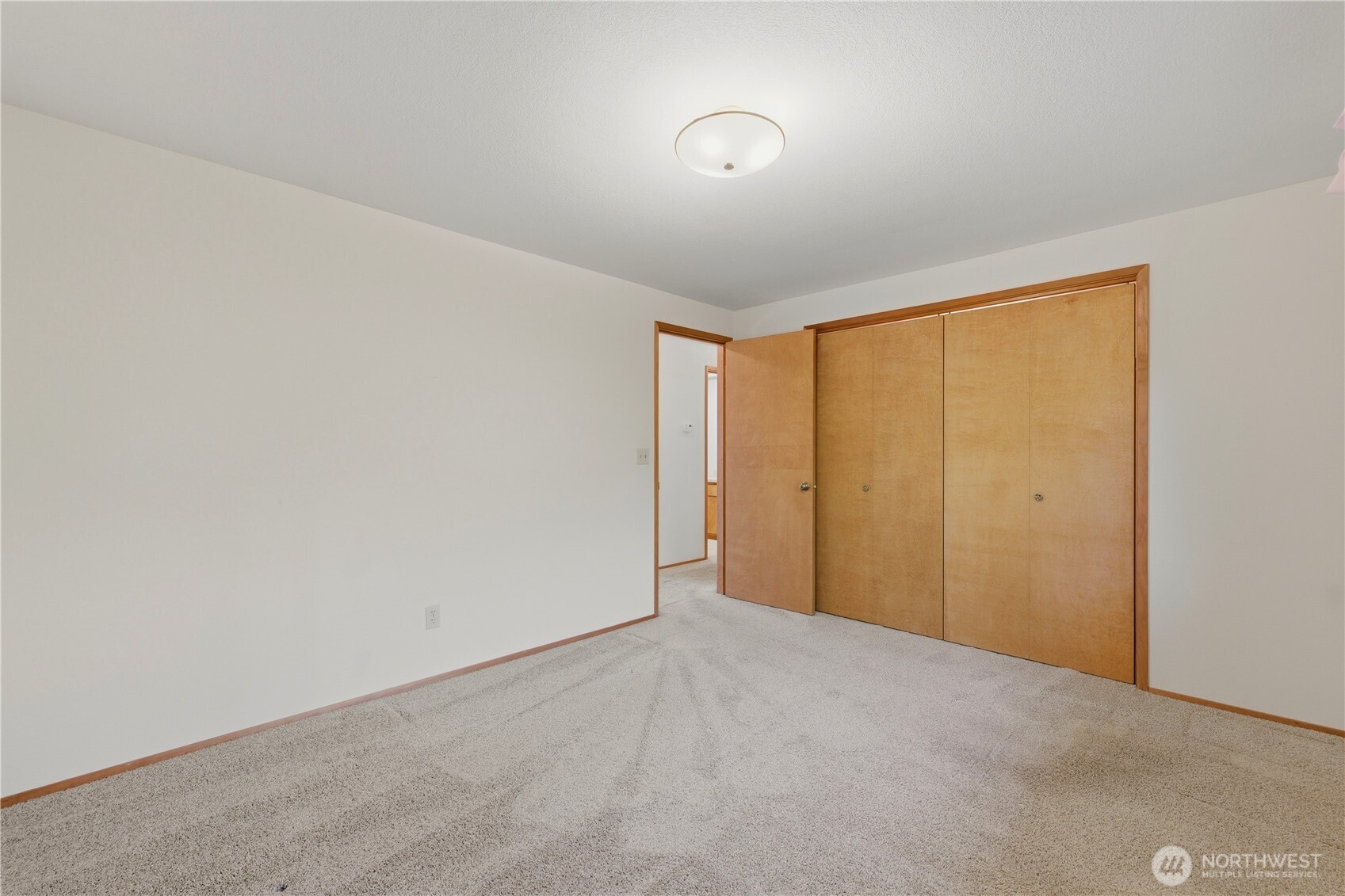 207 E E 84th St Street