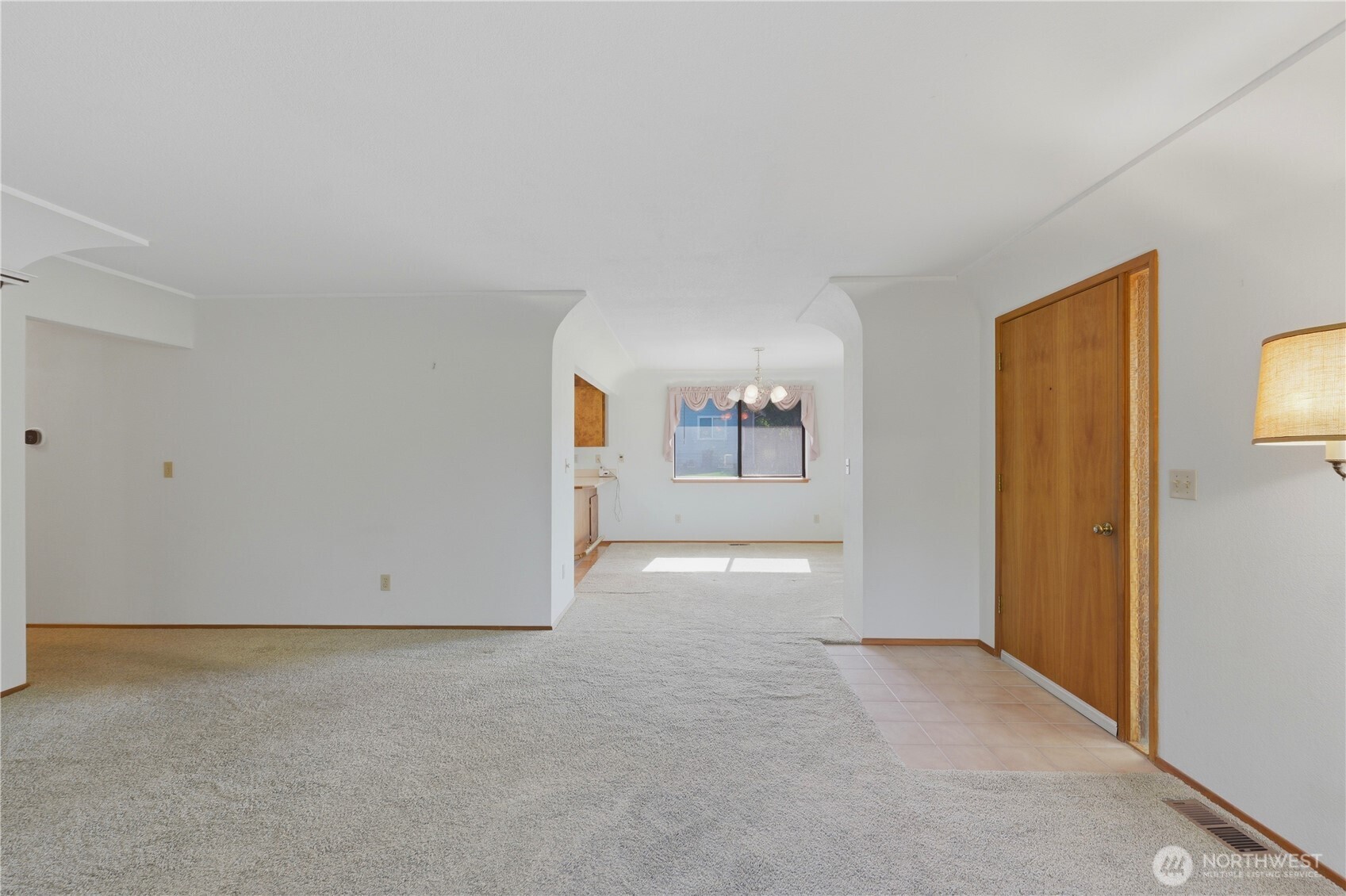 207 E E 84th St Street