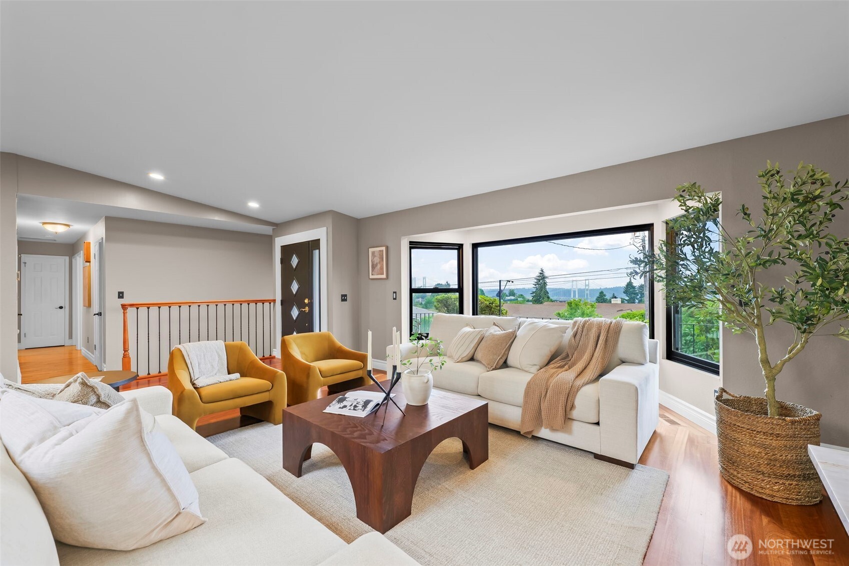 1871 N Skyline Drive