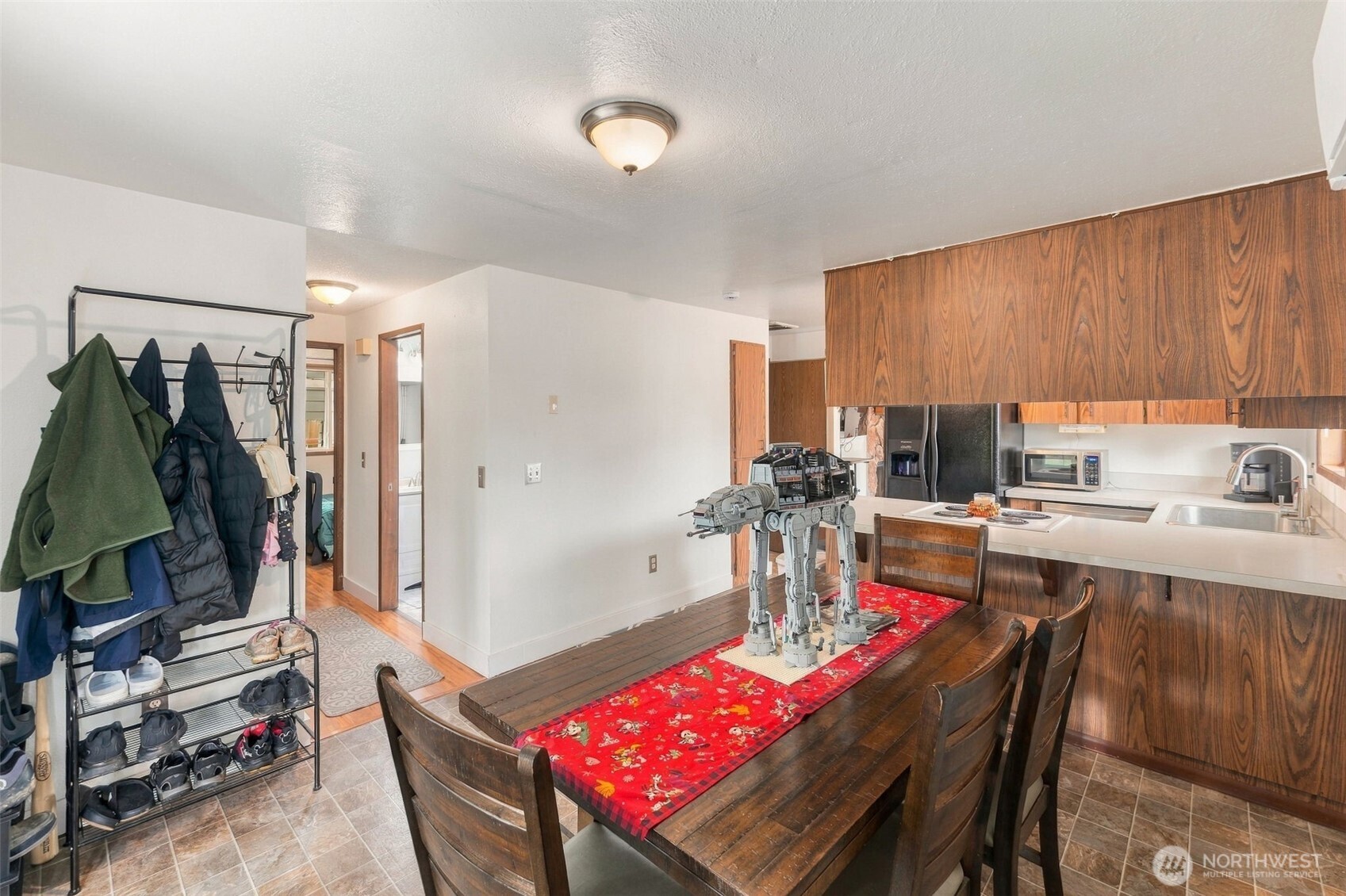 9001 E E Street