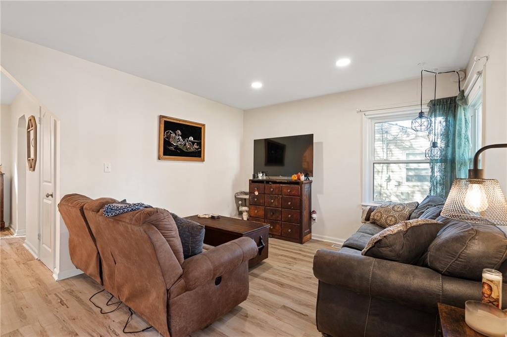 3748 Springfield Street