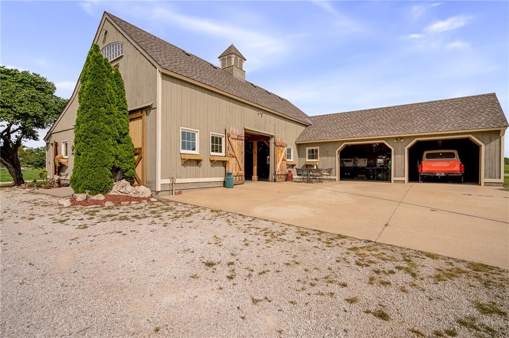 32921 S Ridgeview Farm Road