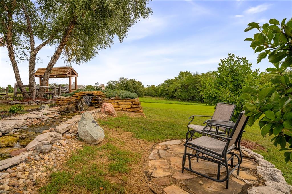 32921 S Ridgeview Farm Road