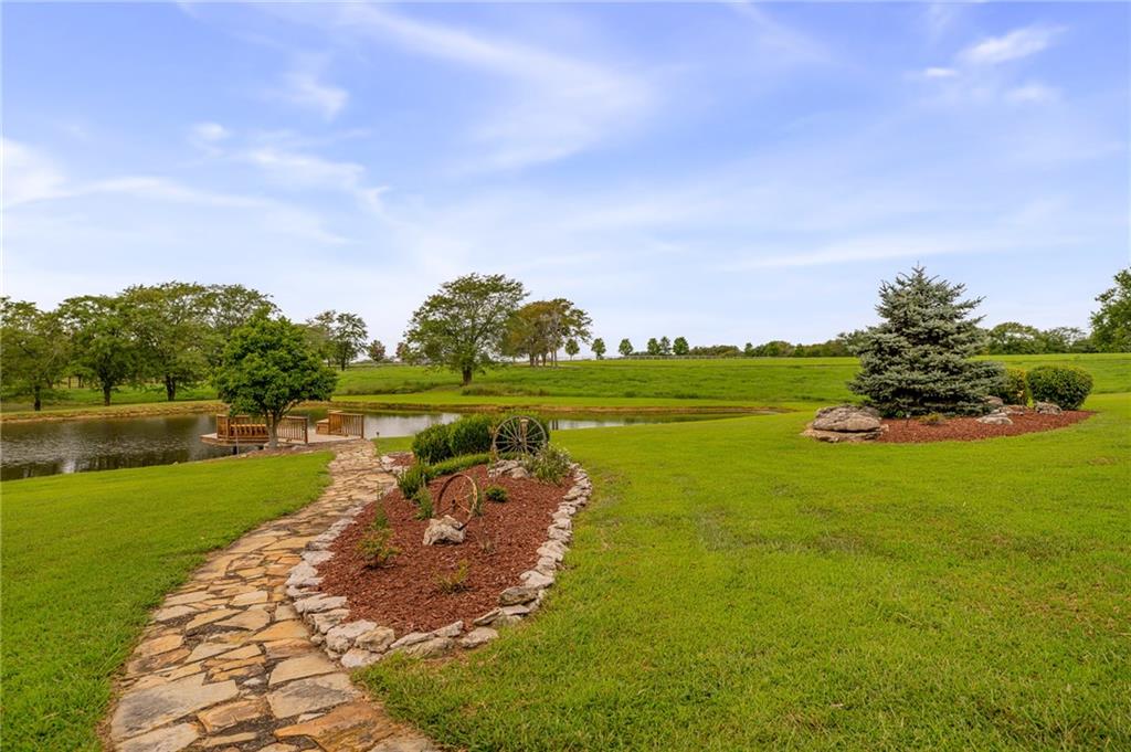 32921 S Ridgeview Farm Road