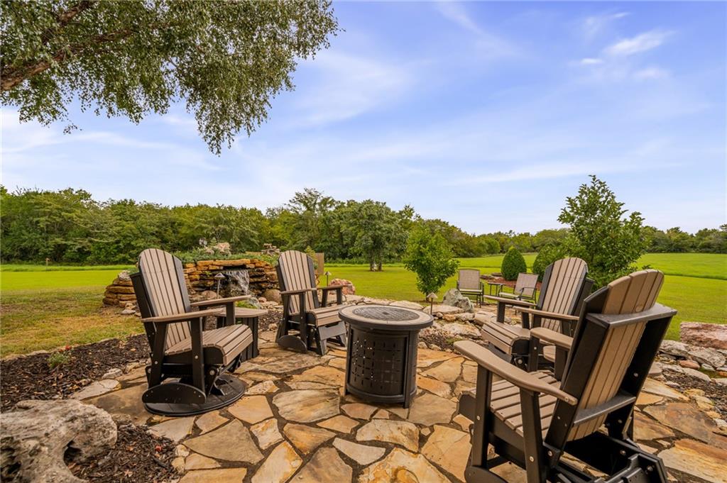 32921 S Ridgeview Farm Road