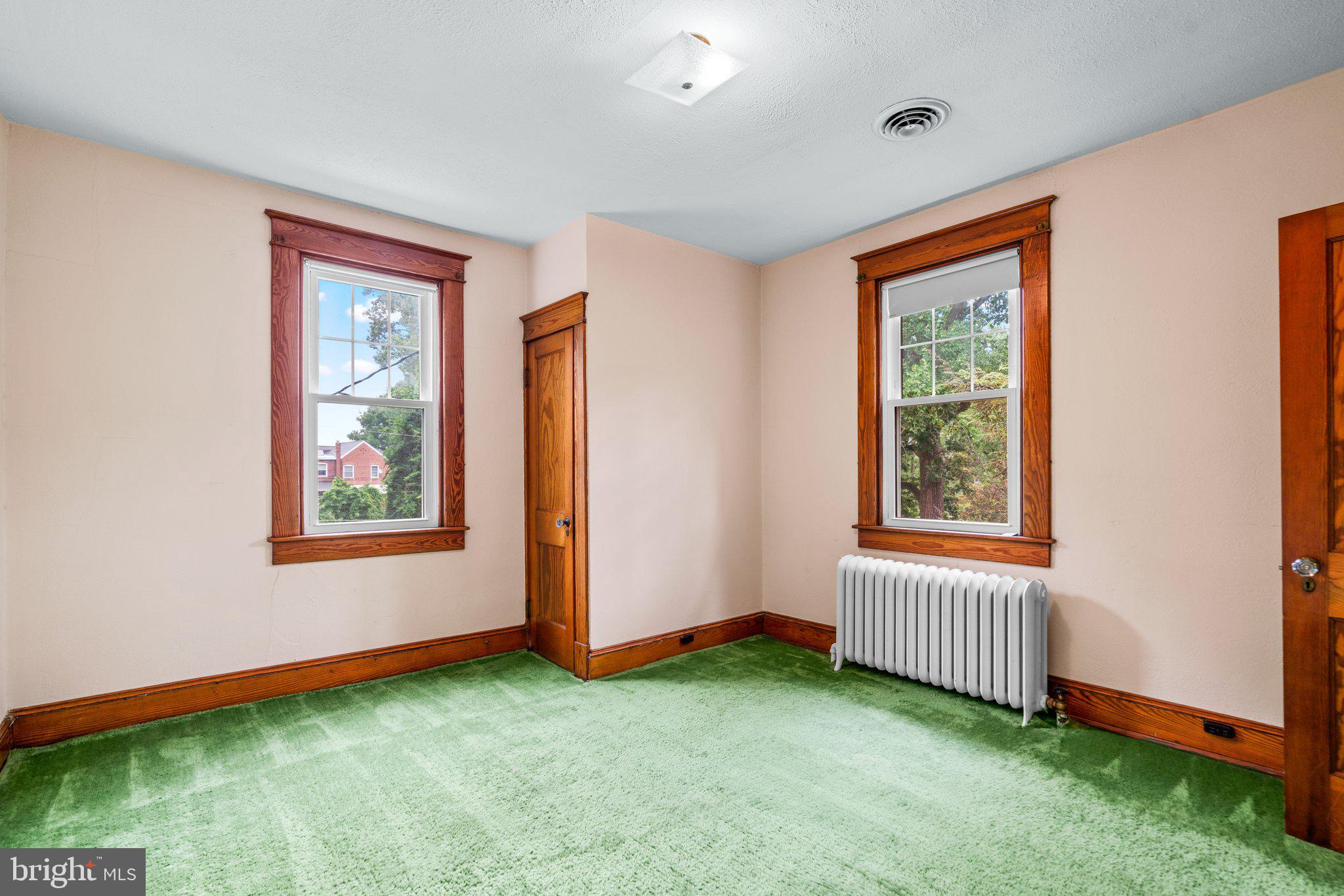 11 Overbrook Rd