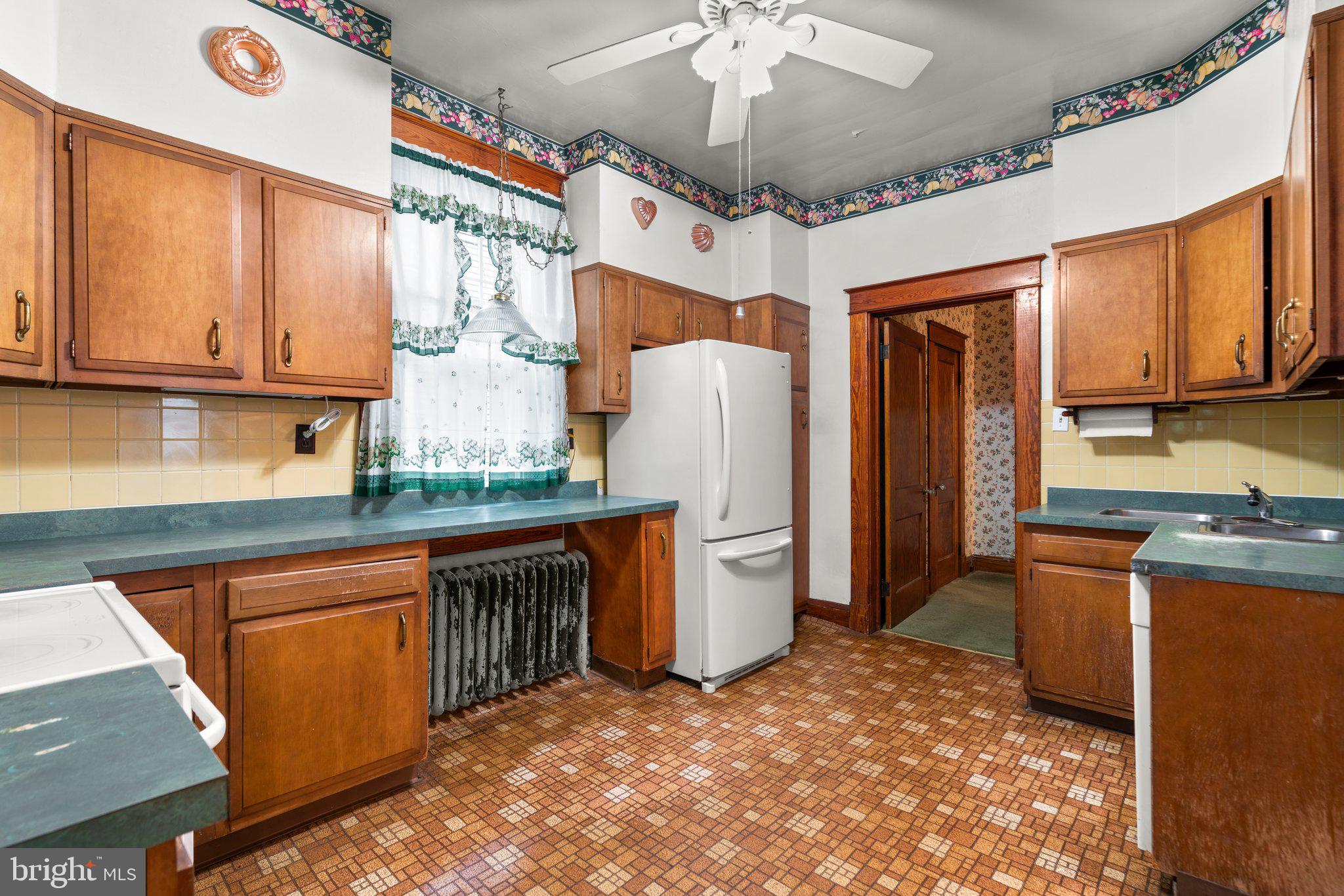 11 Overbrook Rd