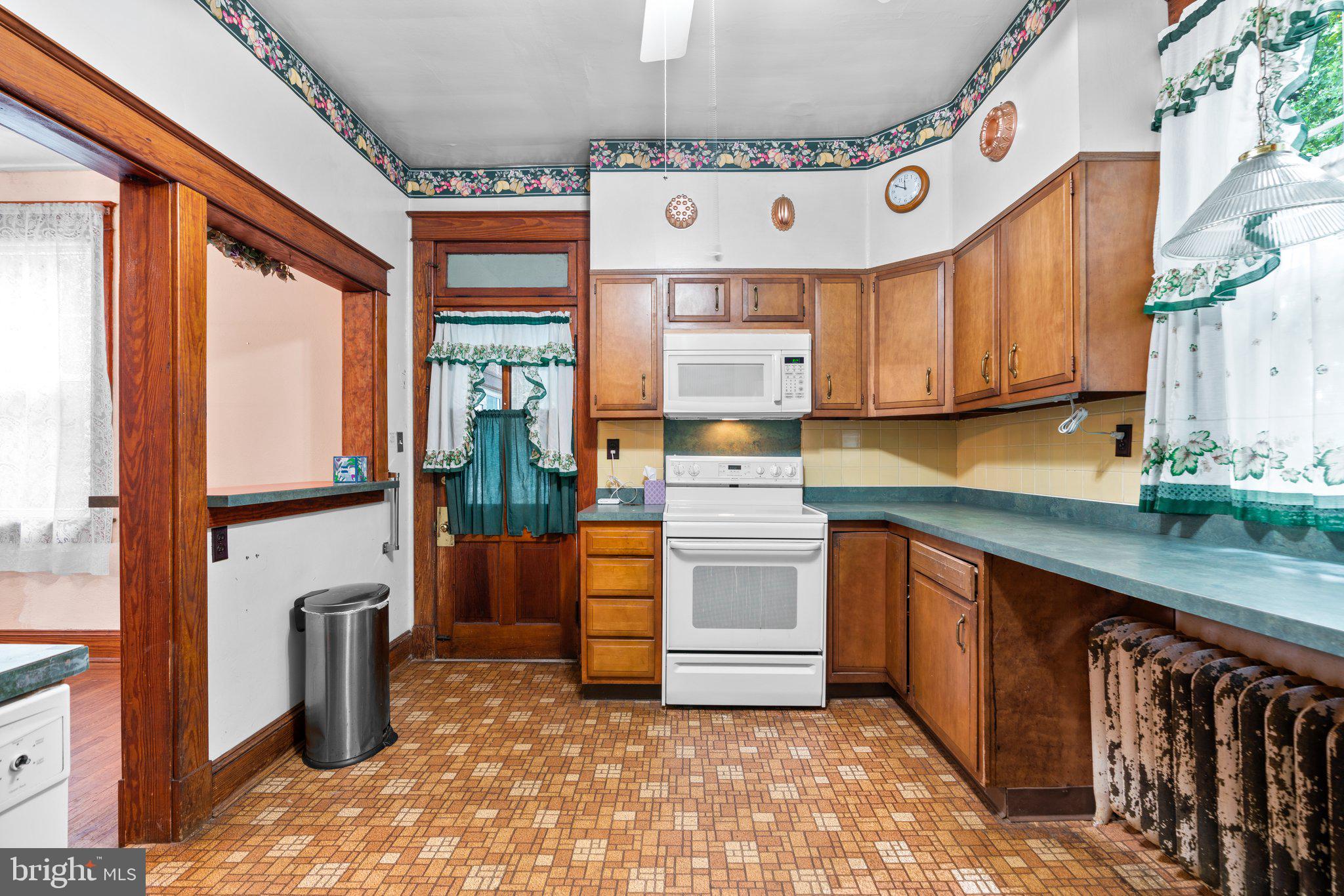 11 Overbrook Rd