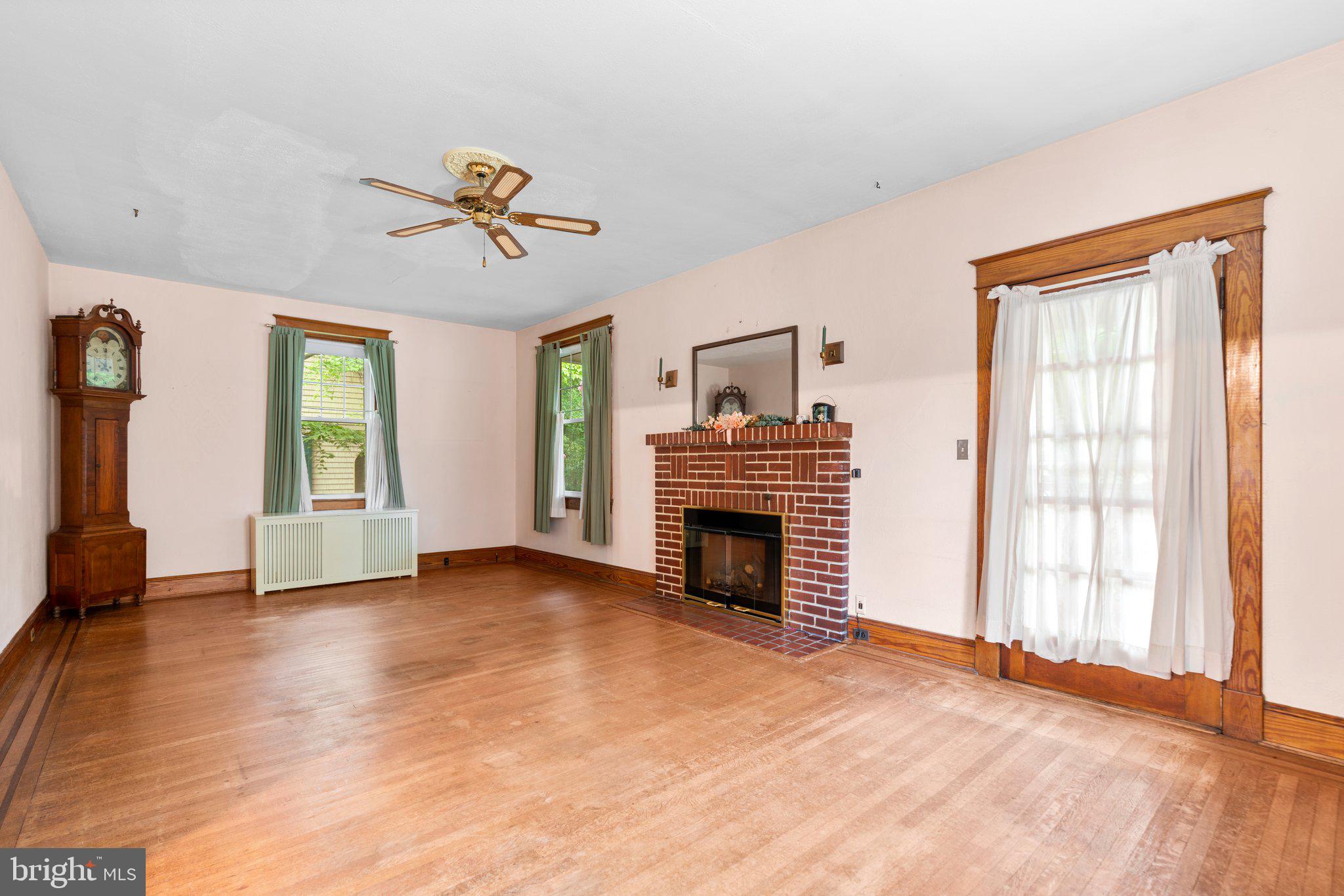 11 Overbrook Rd