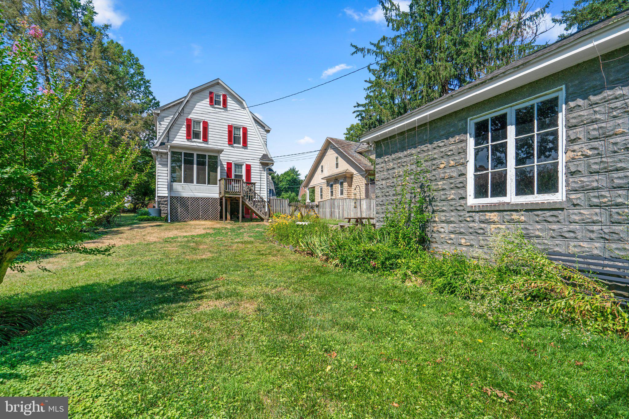 11 Overbrook Rd