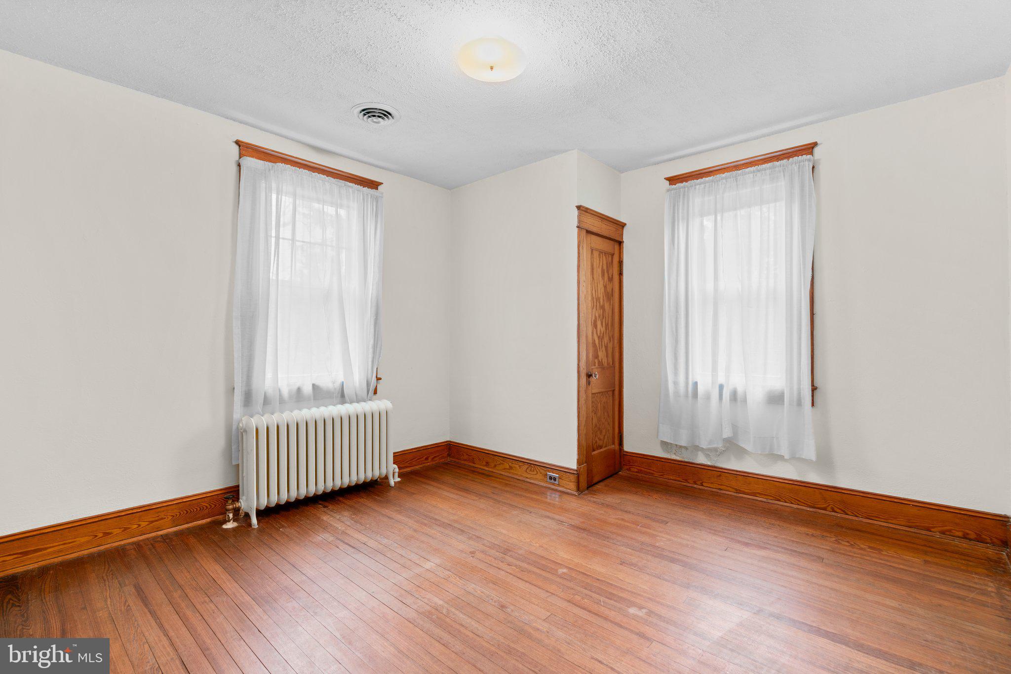 11 Overbrook Rd