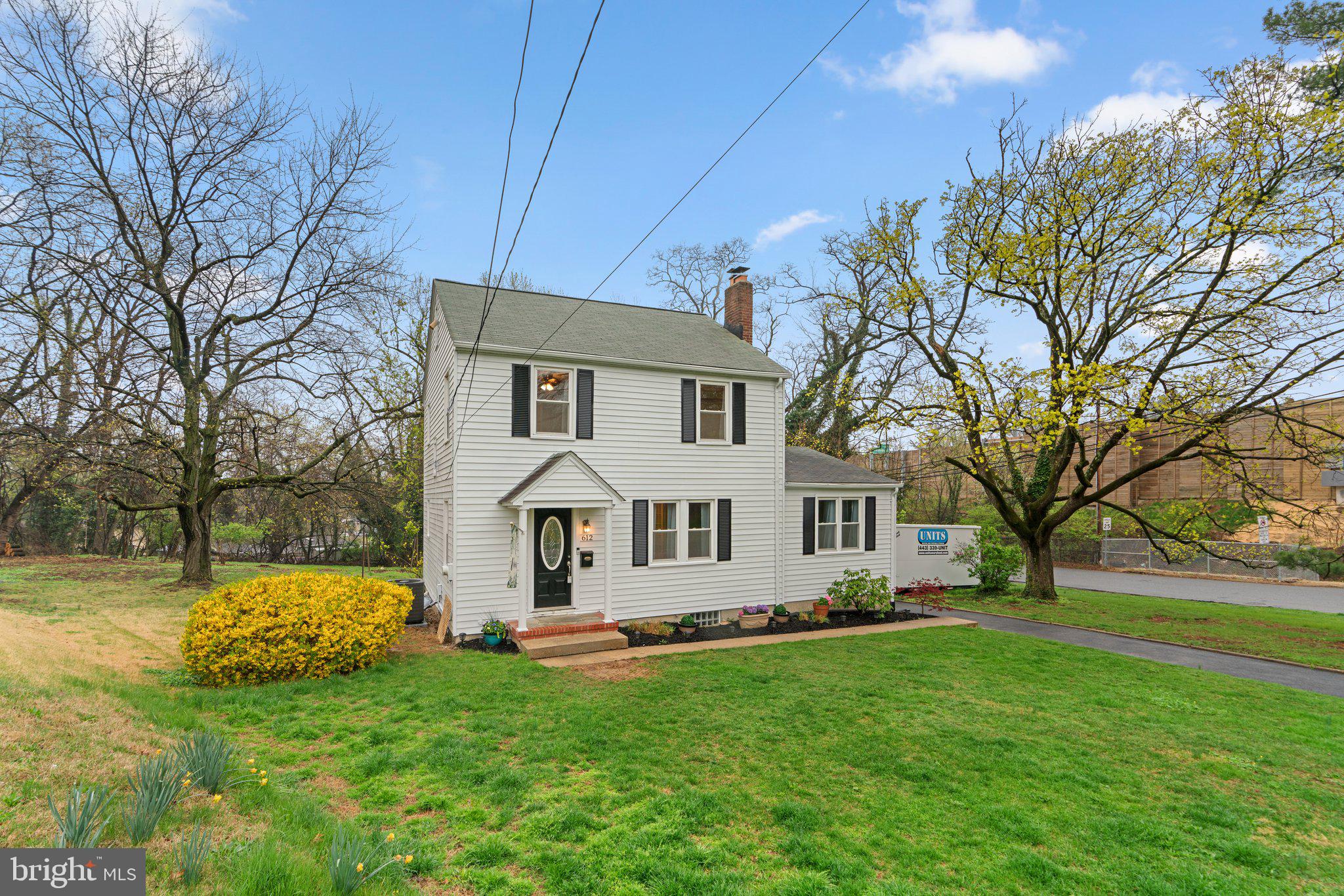 612 Ingleside Ave