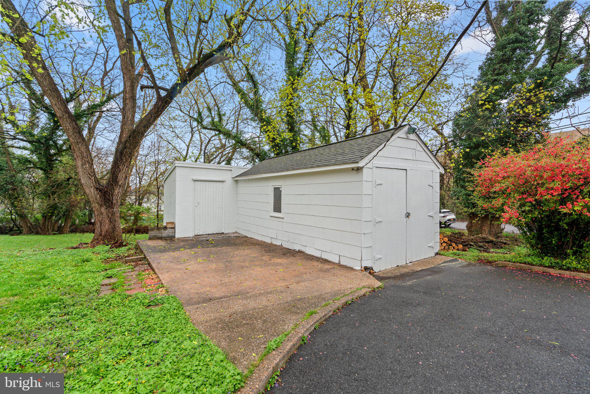 612 Ingleside Ave