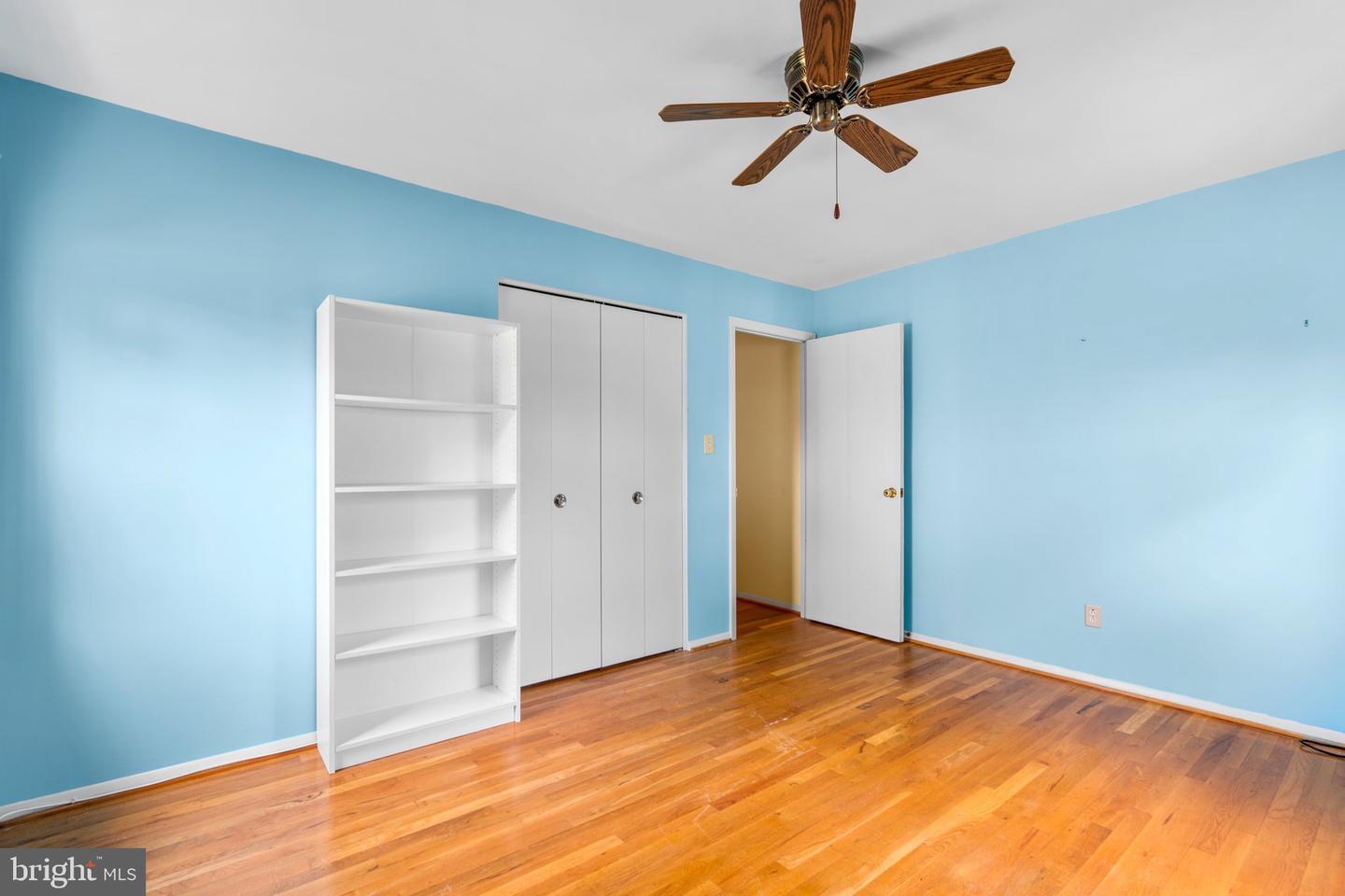 307 Bond Ave