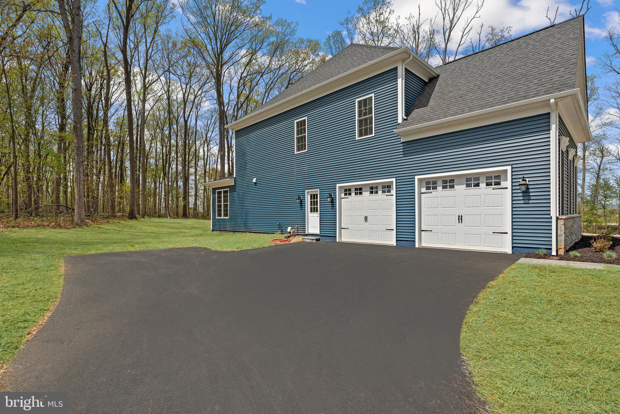 127 NOB HILL PARK DRIVE BENTON II