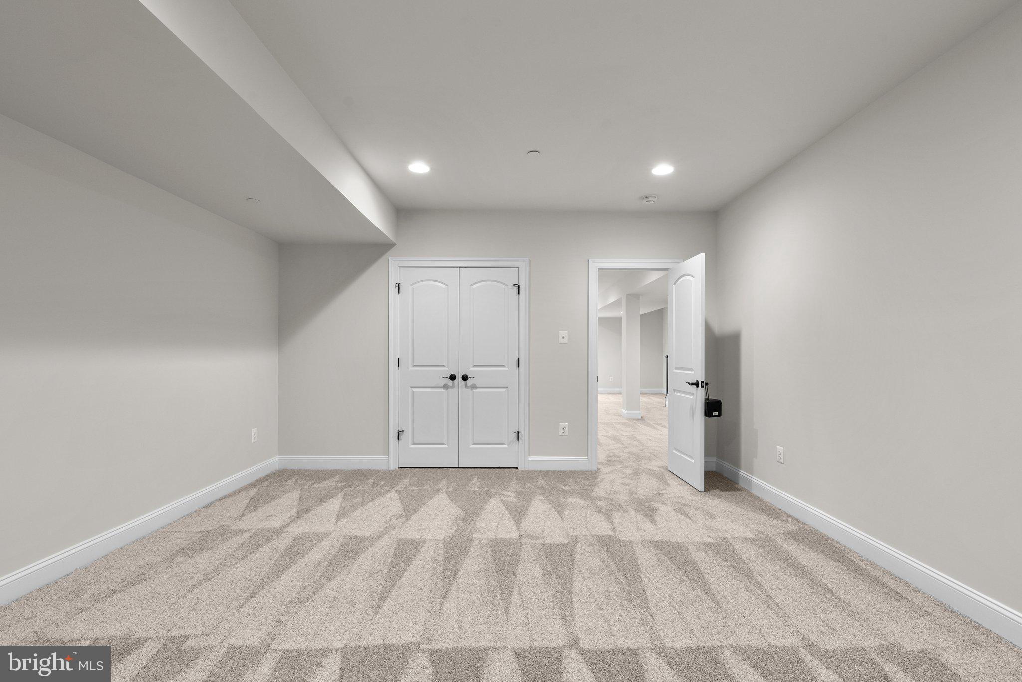 127 NOB HILL PARK DRIVE BENTON II