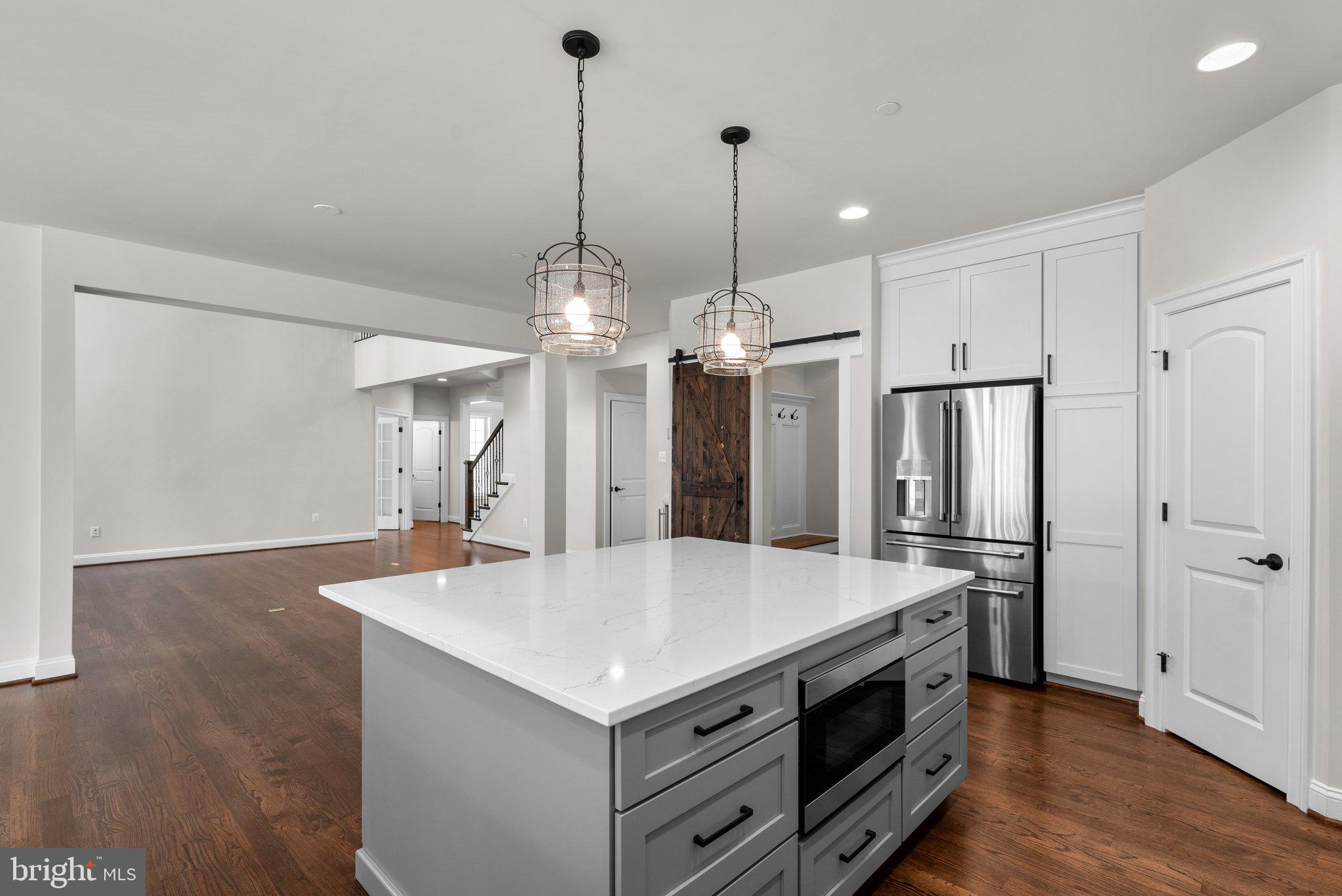 127 NOB HILL PARK DRIVE BENTON II