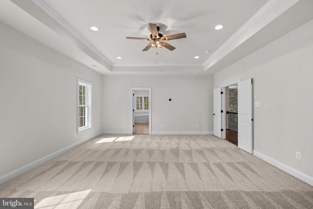 127 NOB HILL PARK DRIVE BENTON II