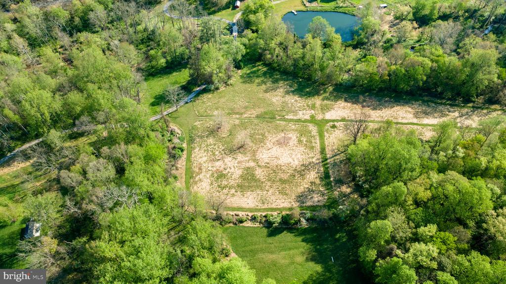 127 NOB HILL PARK DRIVE BENTON II