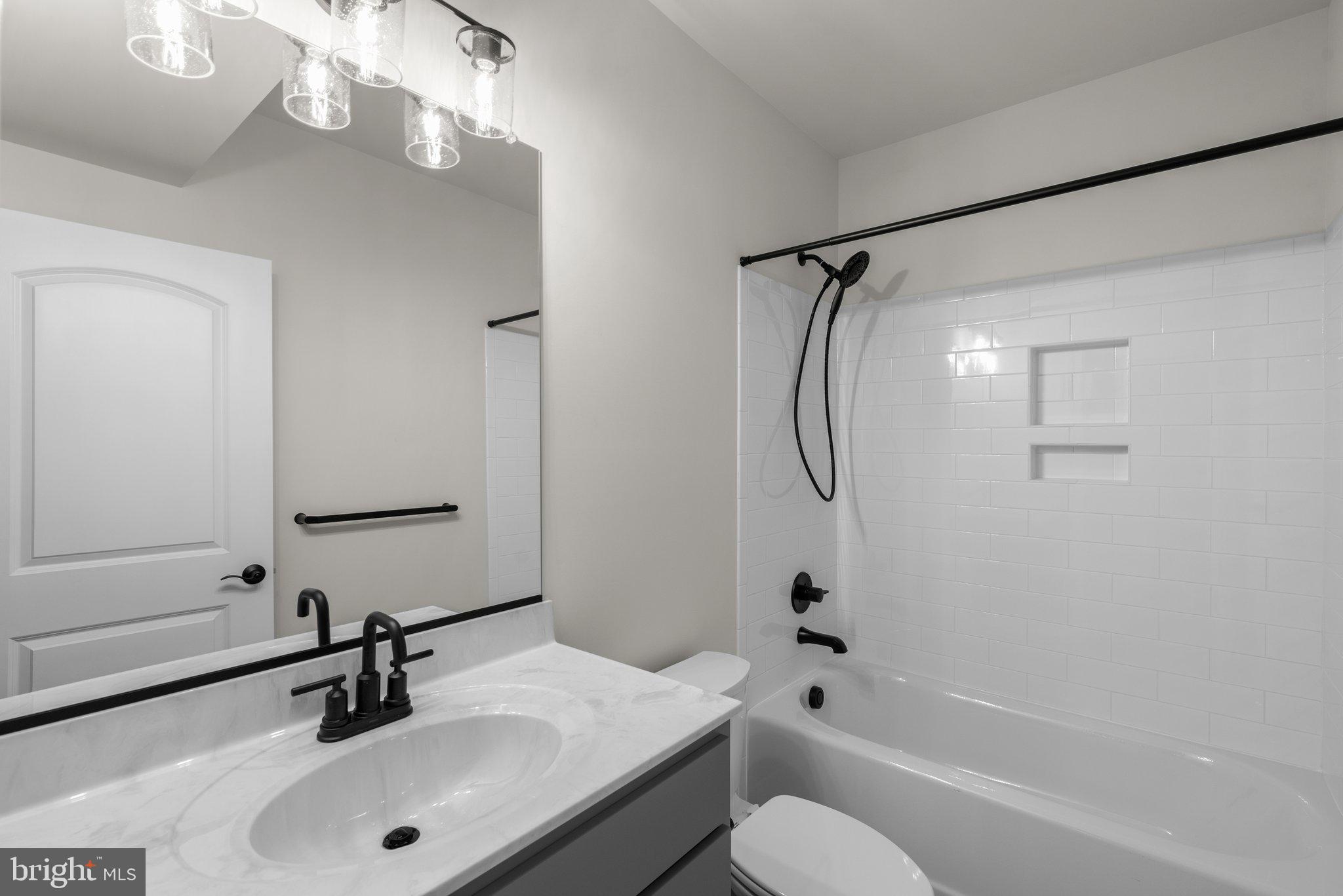 127 NOB HILL PARK DRIVE BENTON II