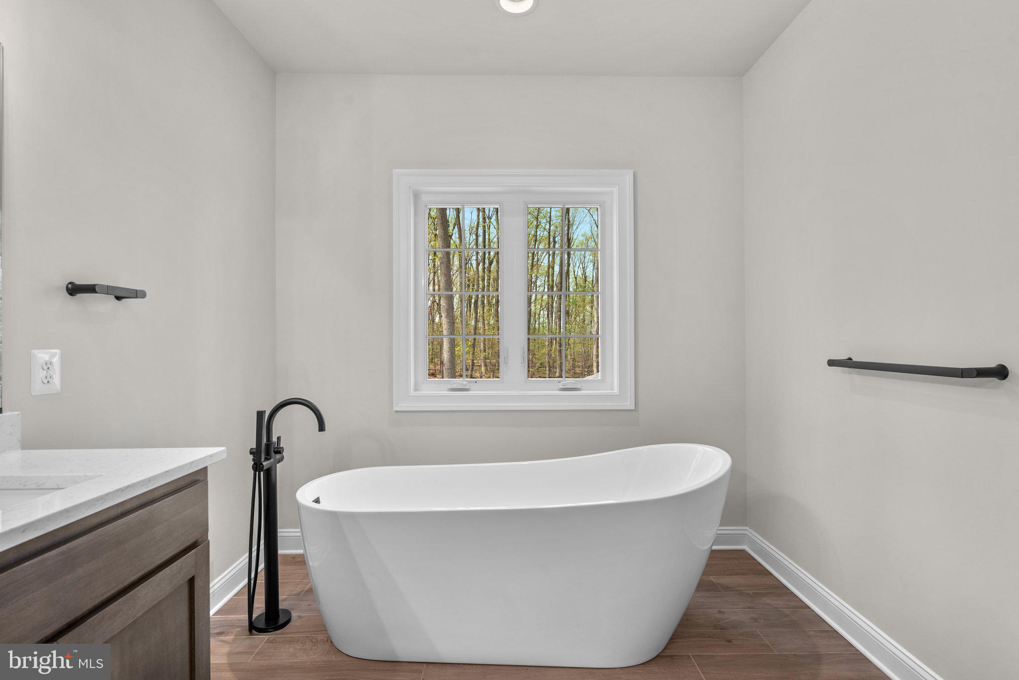 127 NOB HILL PARK DRIVE BENTON II