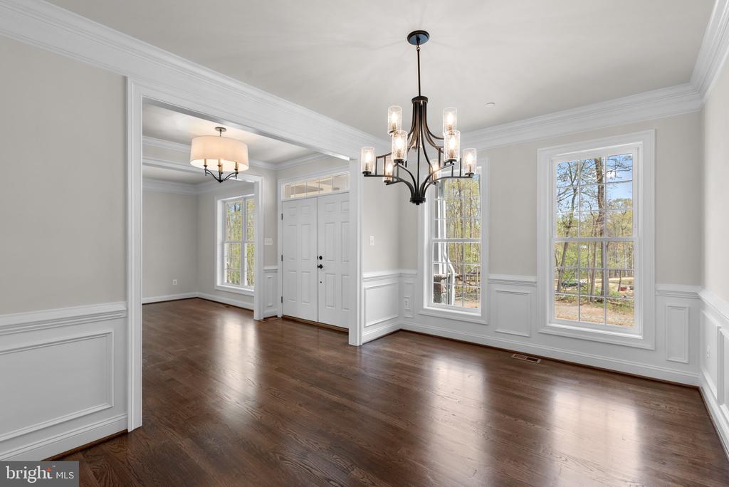 127 NOB HILL PARK DRIVE BENTON II