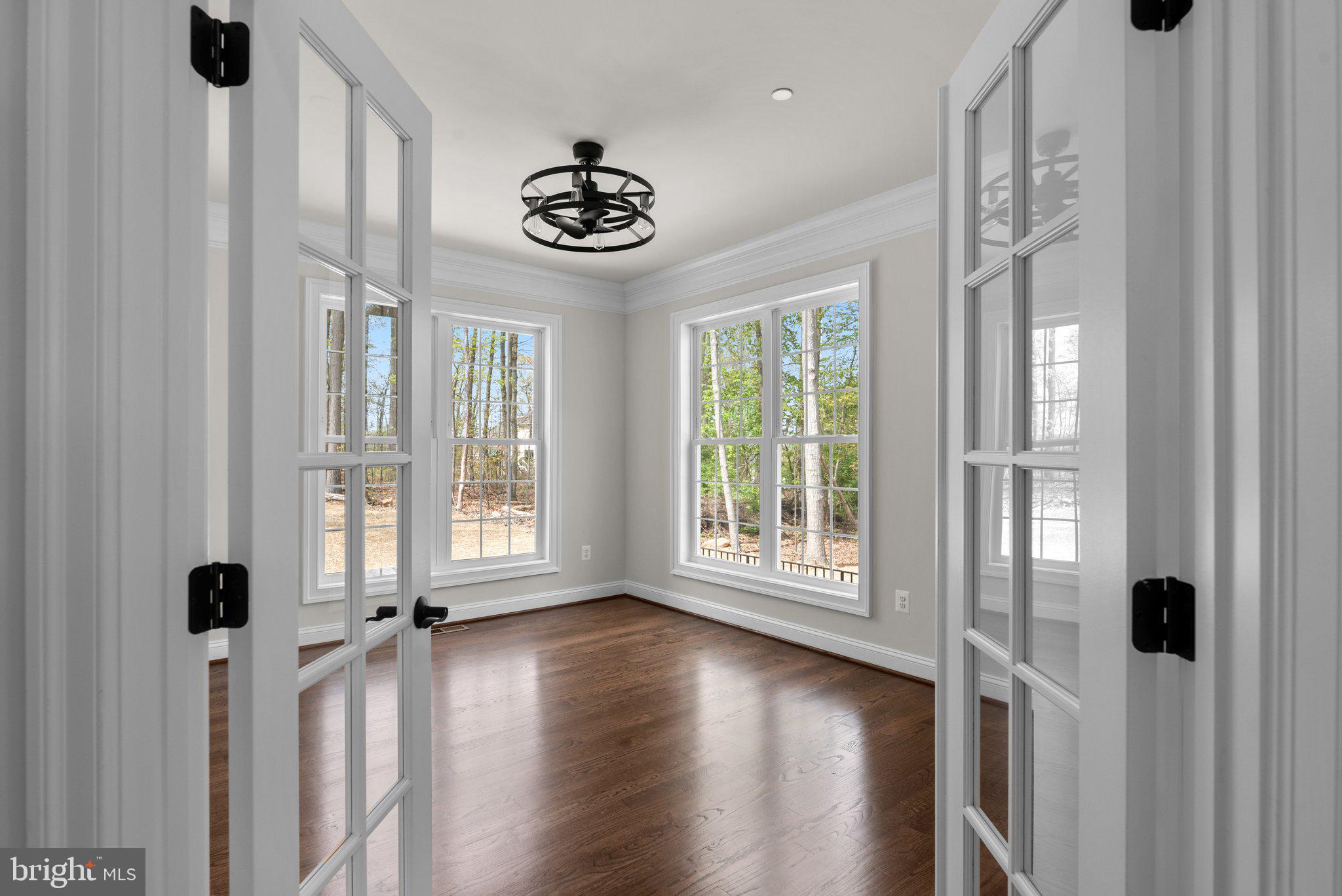 127 NOB HILL PARK DRIVE BENTON II