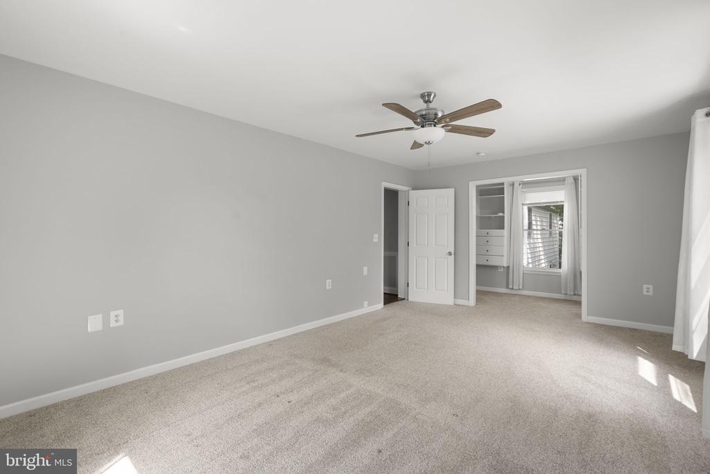 2019 NORHURST WAY N