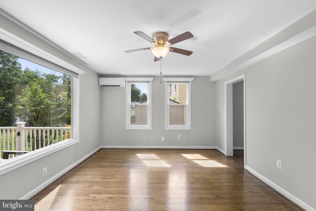 2019 NORHURST WAY N