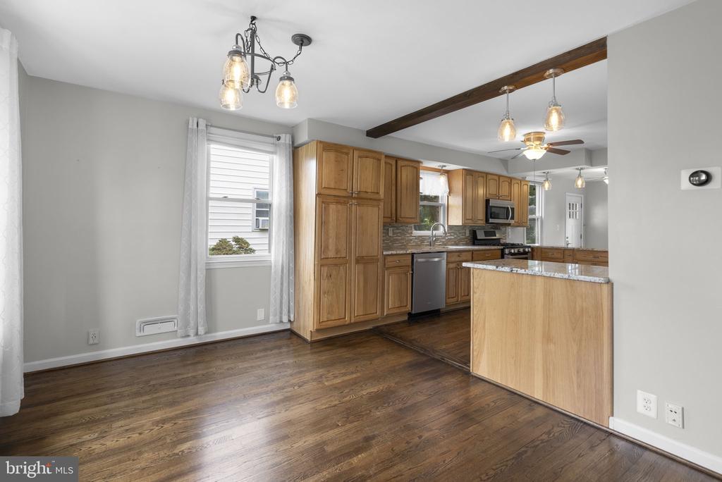 2019 NORHURST WAY N