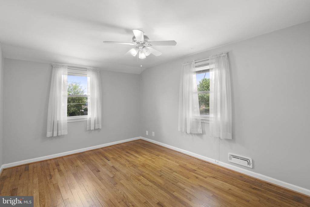 2019 NORHURST WAY N