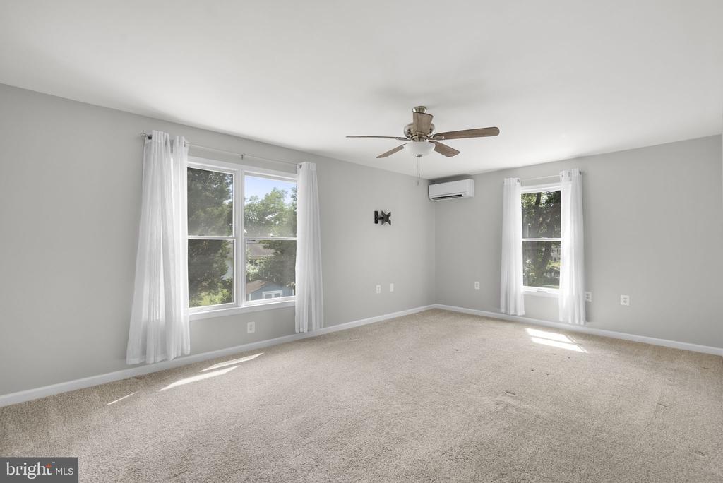 2019 NORHURST WAY N