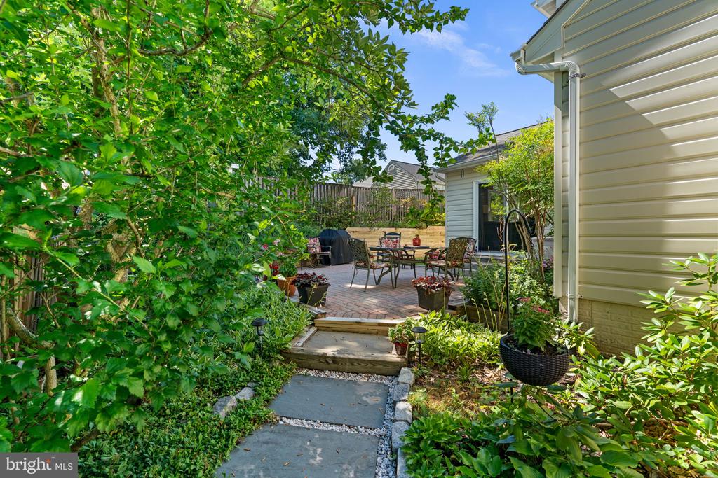 431 ROCKWAY ROAD