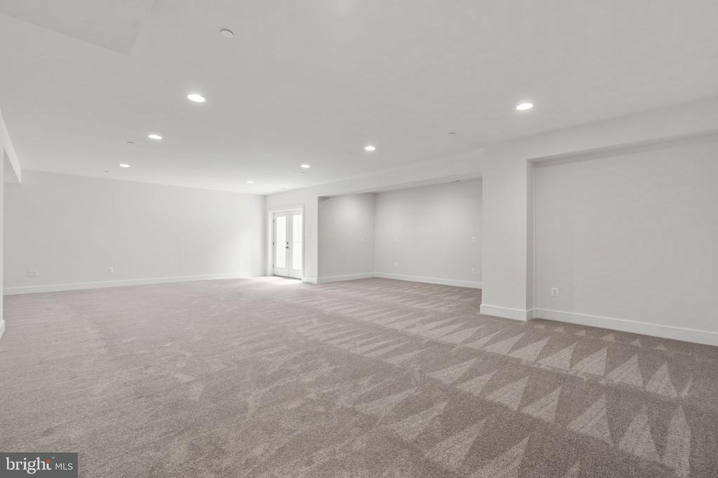 127 NOB HILL PARK DRIVE Unit: RIDGELINE