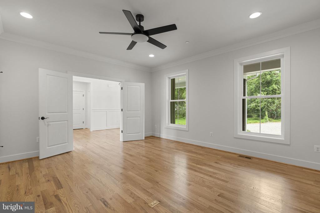 127 NOB HILL PARK DRIVE Unit: RIDGELINE