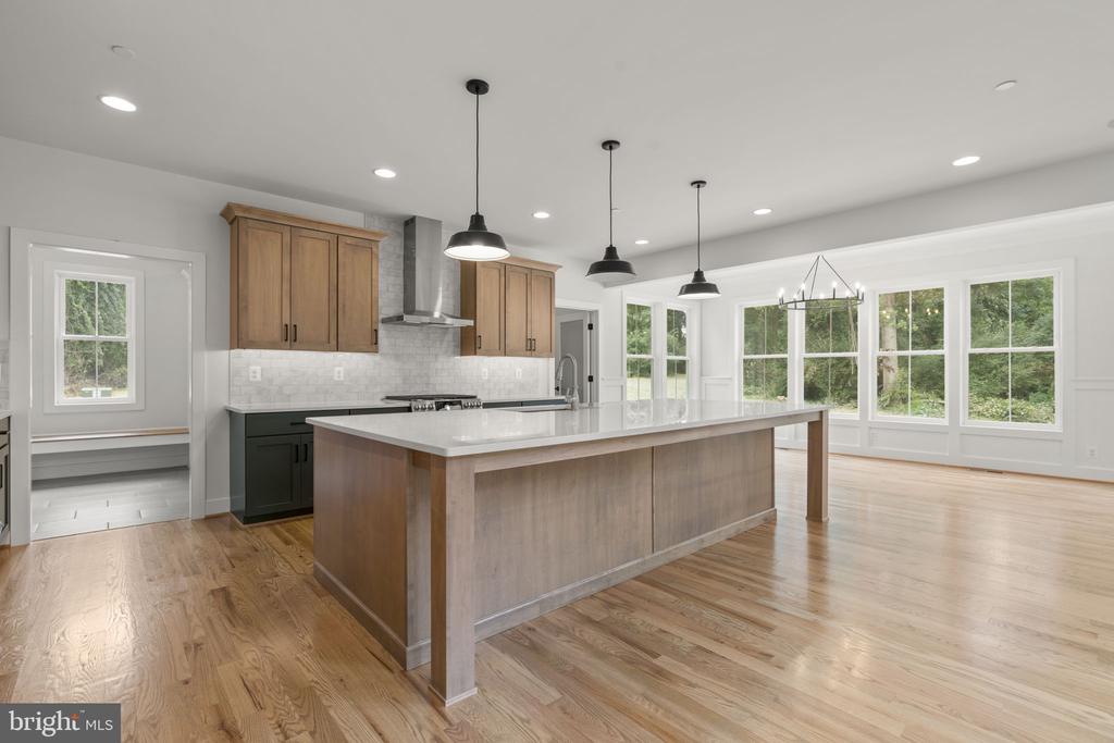 127 NOB HILL PARK DRIVE Unit: RIDGELINE