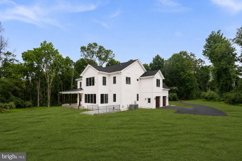127 NOB HILL PARK DRIVE Unit: RIDGELINE