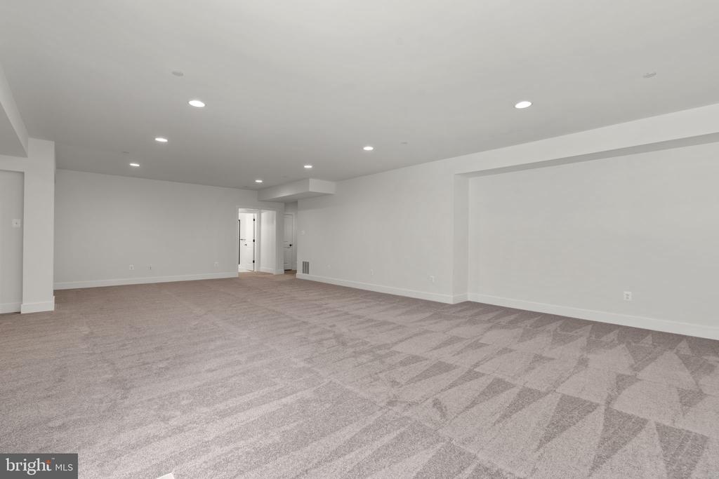 127 NOB HILL PARK DRIVE Unit: RIDGELINE