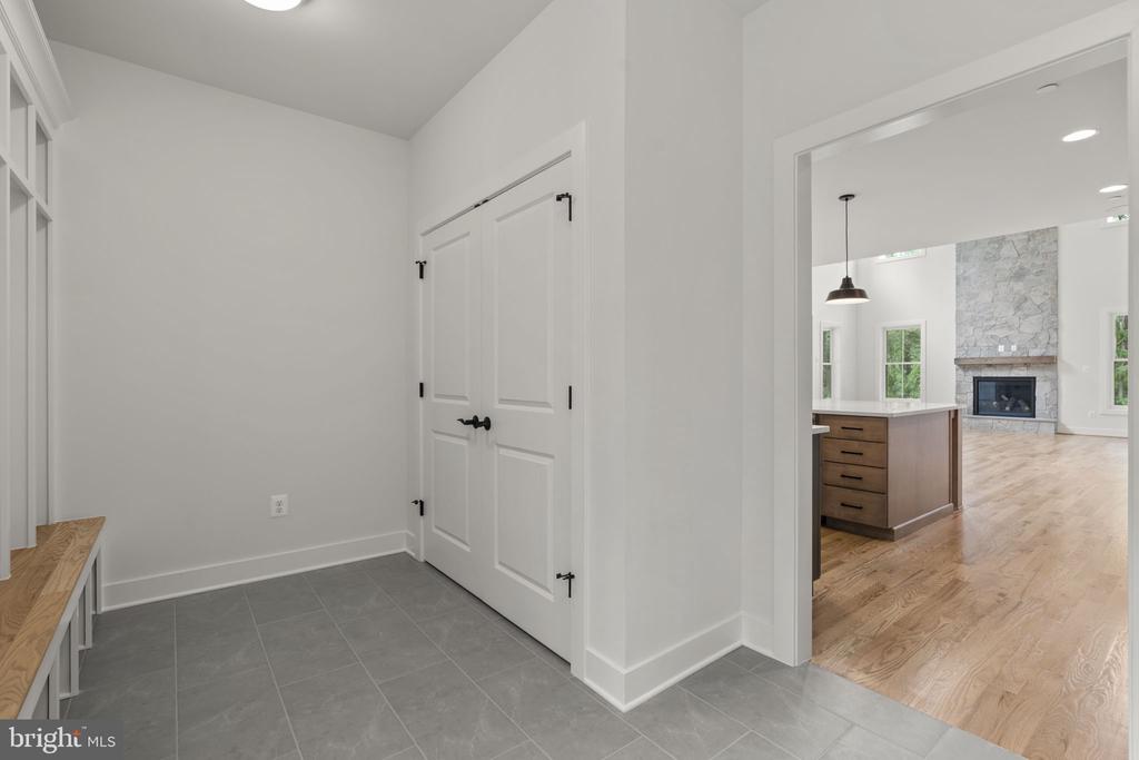 127 NOB HILL PARK DRIVE Unit: RIDGELINE