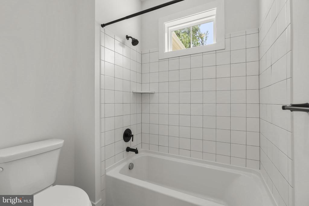 127 NOB HILL PARK DRIVE Unit: RIDGELINE