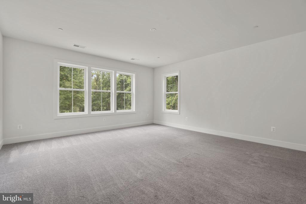 127 NOB HILL PARK DRIVE Unit: RIDGELINE